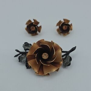 Coro Vintage Brooch & Earring Jewelry Set: Brandy Roses